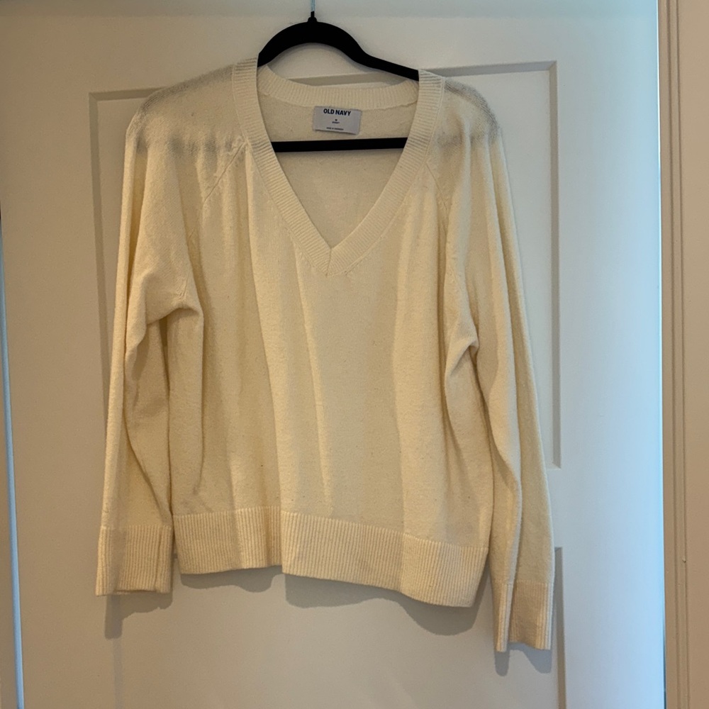 Old Navy Cream V-Neck Sweater
